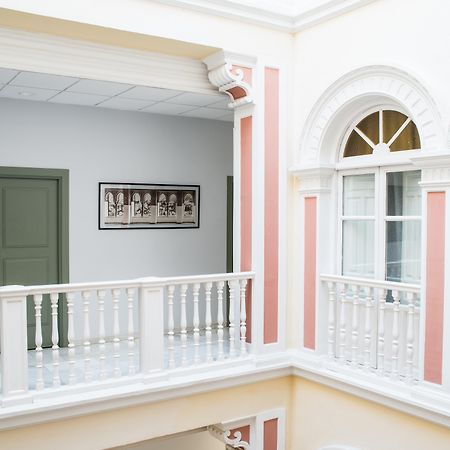 Hotel Inglaterra Granada Bagian luar foto