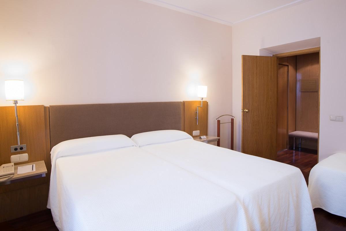 Hotel Inglaterra Granada Bagian luar foto