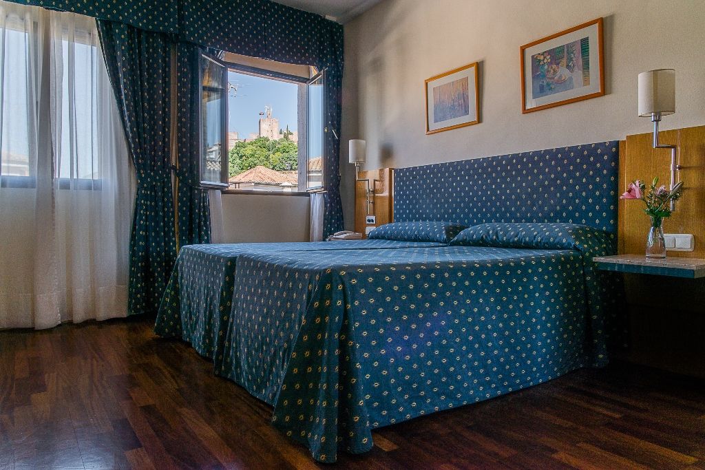 Hotel Inglaterra Granada Bagian luar foto
