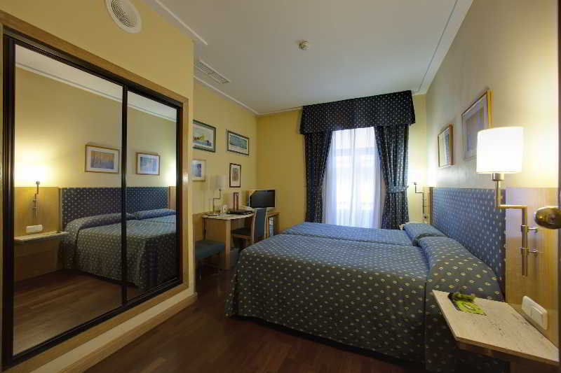Hotel Inglaterra Granada Bagian luar foto