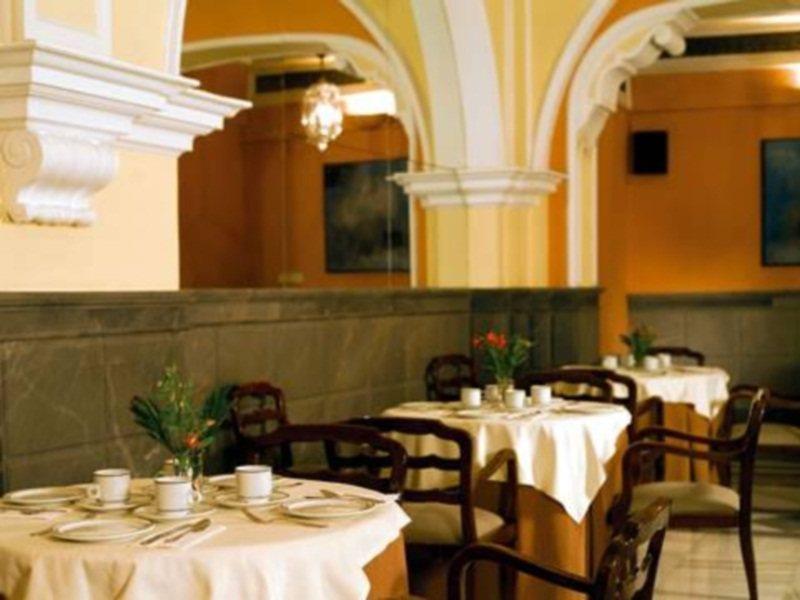 Hotel Inglaterra Granada Bagian luar foto